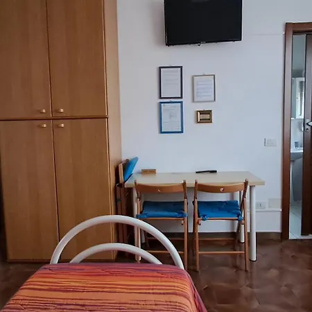 Santa Elisa Oda ve Kahvaltı 3*